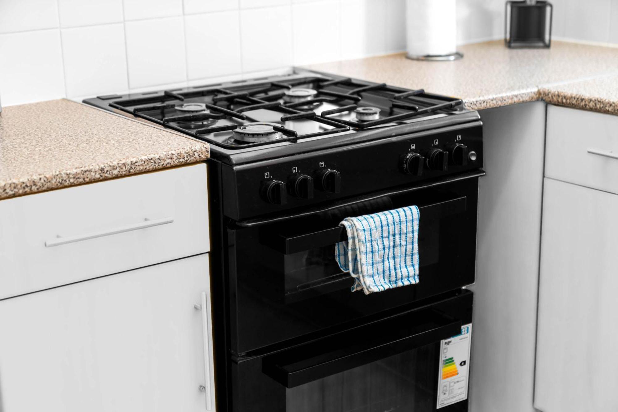 Two Bedroom Apartment - Single Beds - Accommodates 3 - Street Parking - Top Rated -Wbb Уэст-Бромидж Экстерьер фото